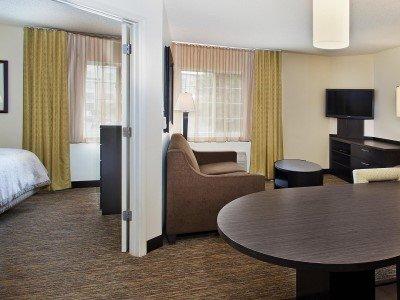 Sonesta Simply Irvine East Foothill Hotel 2*